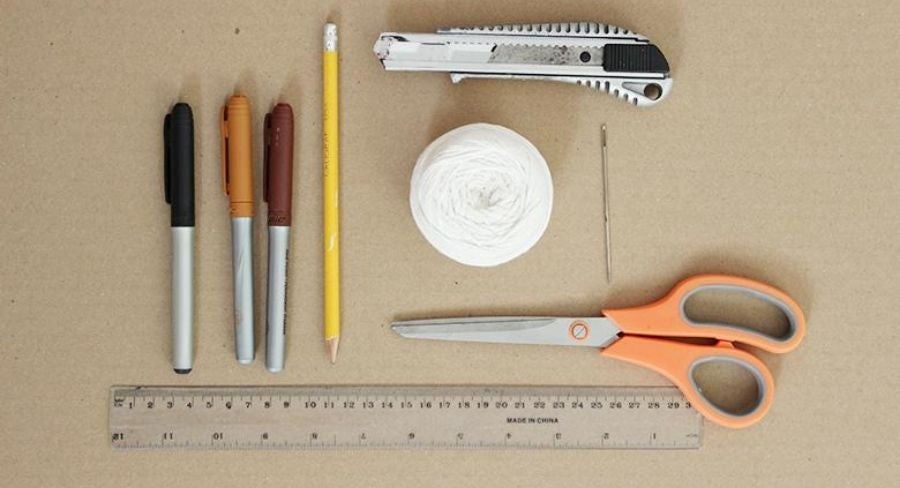 Materiales para realizar juguete para niños con cartón