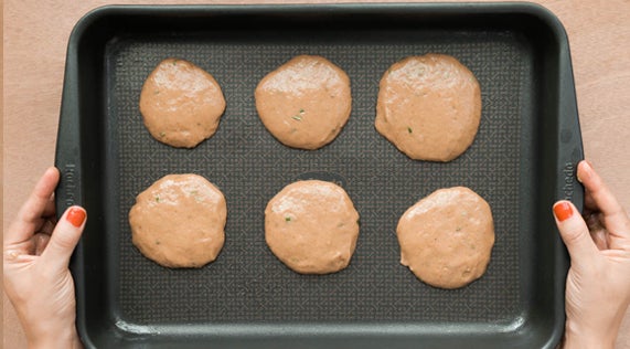 Galletas sin leche ni huevo: Hornea la masa