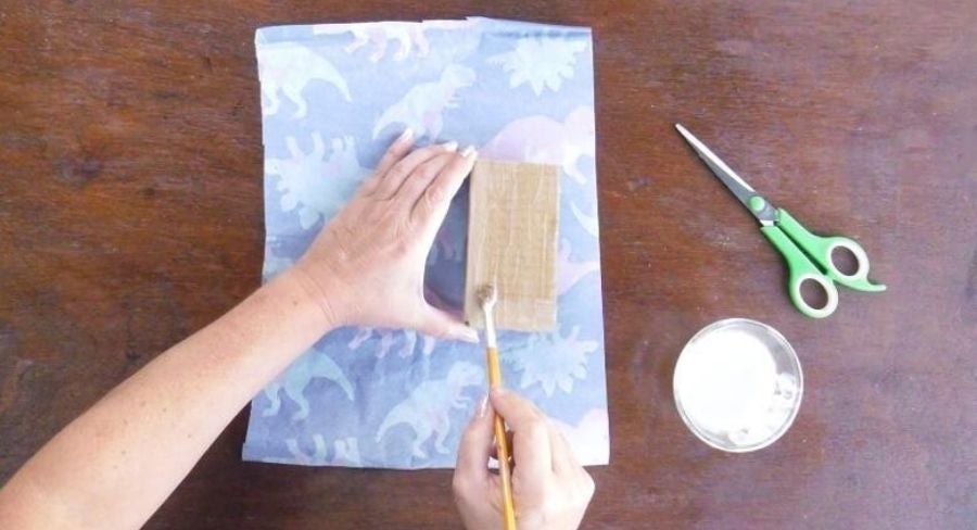 Paso a paso para hacer un organizador de escritorio en cartón