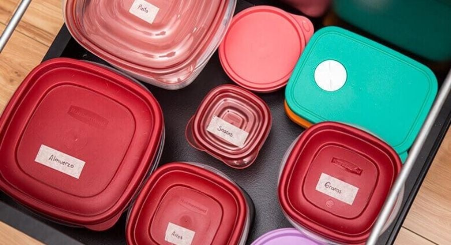 separa los recipientes por categorías