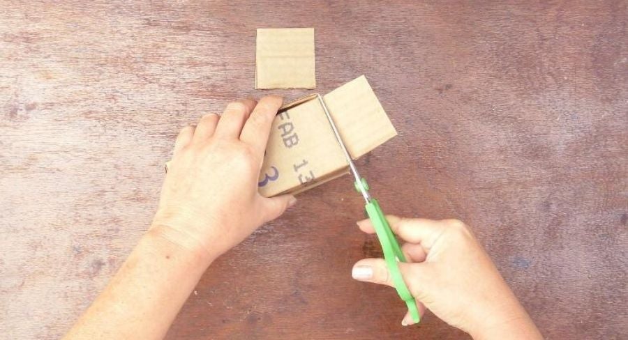 Paso a paso para hacer un organizador de escritorio en cartón