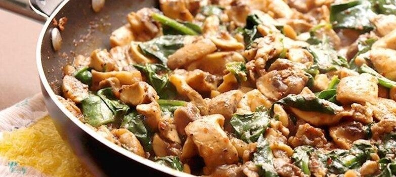 champiñones sofreídos con vegetales