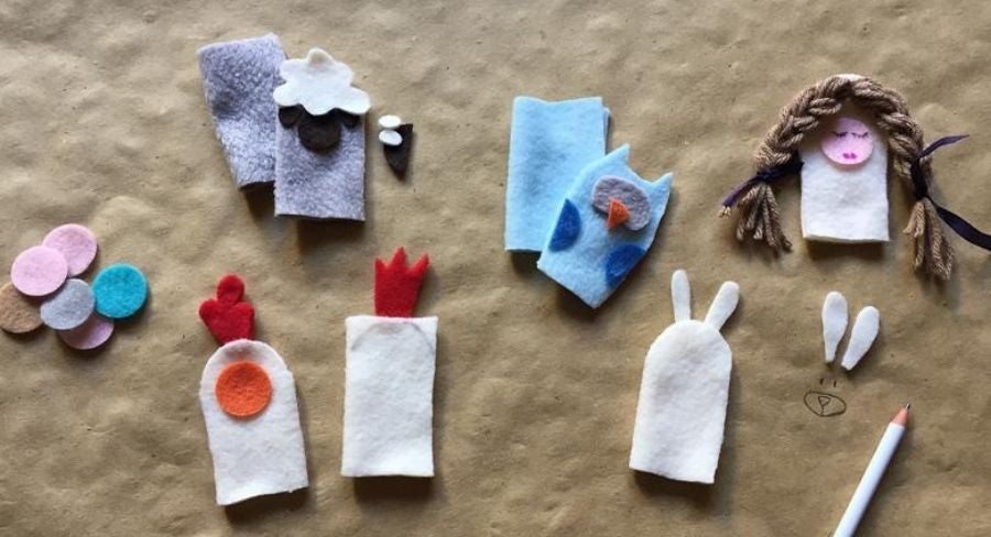 Varios modelos de titeres