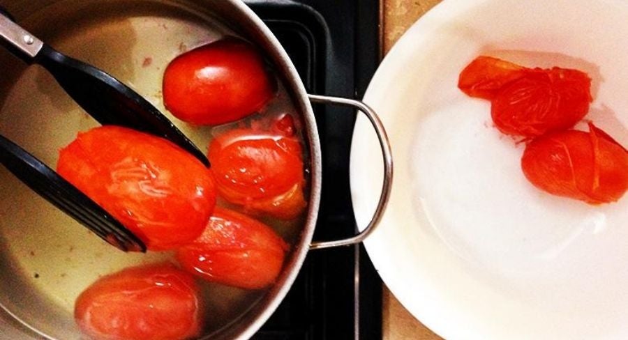 prepara tu propio puré de tomate