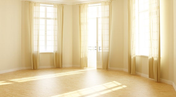 Decoración sala iluminada en la casa