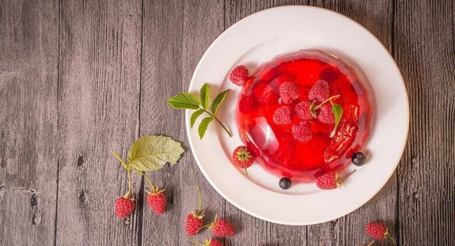 Tres recetas de postres sin horno: gelatina de vino tinto