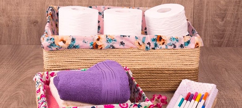 Canasta de cartón para de decoración