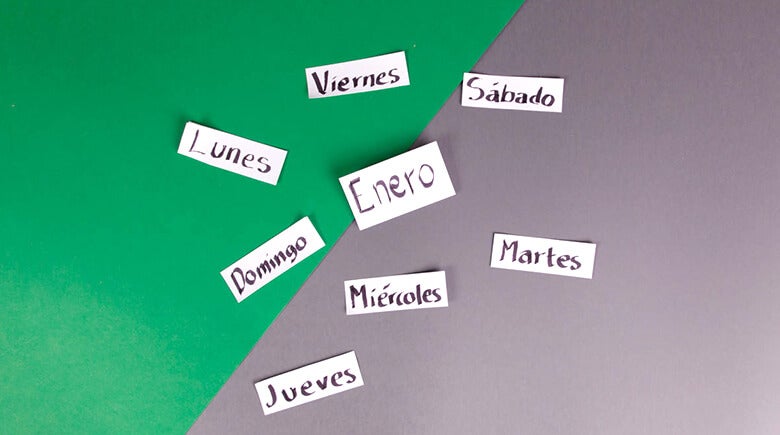 nombres de los dias en papel