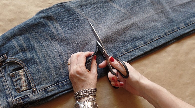 Convierte tus jeans viejos en una hamaca 1