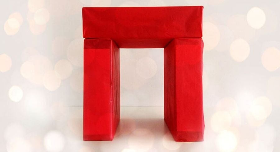 Paso a paso para hacer una chimenea navideña con cajas