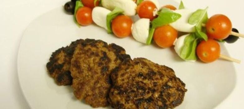 pinchos con acompañamiento